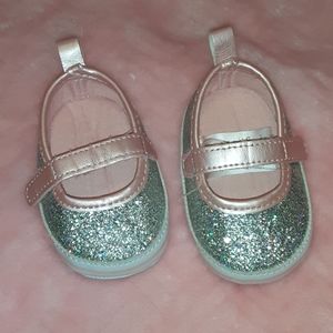 Baby girl sparkling shoes